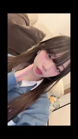 最近アニメはまってるからおすすめのアニメ教えて欲しい！#カラコン #高校生 #パーカー #制服 #メイク 