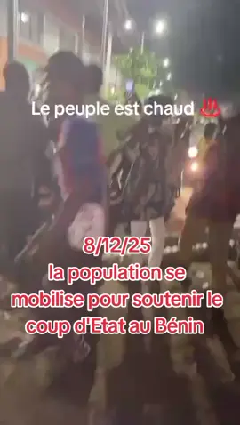 la population se mobilise pour soutenir le coup d'ETAt  le président Patrice Talon est fini.#Benin #CoupDEtat #Cotonou #PatriceTalon #PolitiqueBeninoise