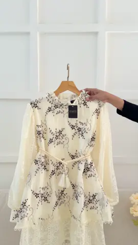 New ines blouse #enaraoutfit #raya2026 #rekomendasioutfit #enaraoutfit #lebaran2026 