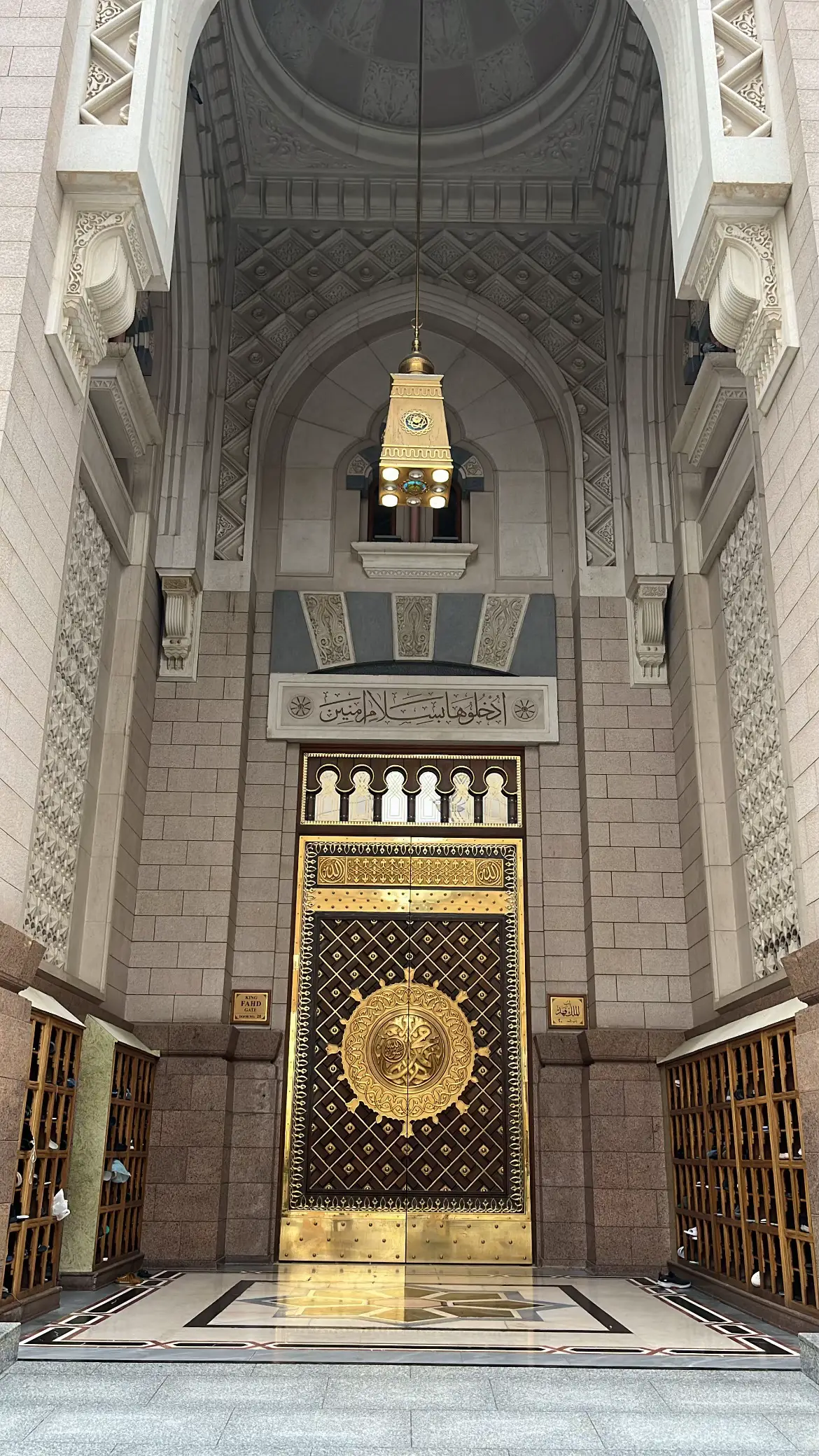 #محمد_ايوب #القبة_الخضراء #المسجد_النبوي #للهم_صل_وسلم_على_نبينا_محمد #اجر_لي_ولكم_ولوالدينا_وللمسلمين 