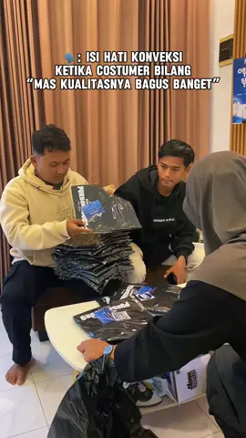 Apa lagi bahannya berkualitas premium🤔 #seragamcustom #konveksiterpercaya #formasikonveksi #rompilapangan #konveksi 