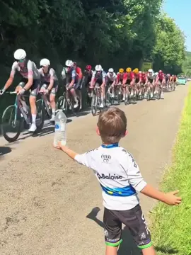 The children’s act of kindness #child #kindness #respect #usa #fyp #help 