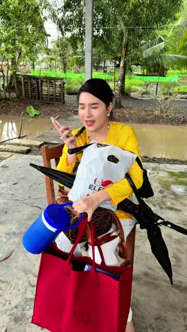 Sao Phúc Ngân khổ dữ j chèn...Mấy bà có thấy quen quen không cả nhà mình ơi #bsphucngan #phucngan #mientay #vochonghaihuoc #mcv 