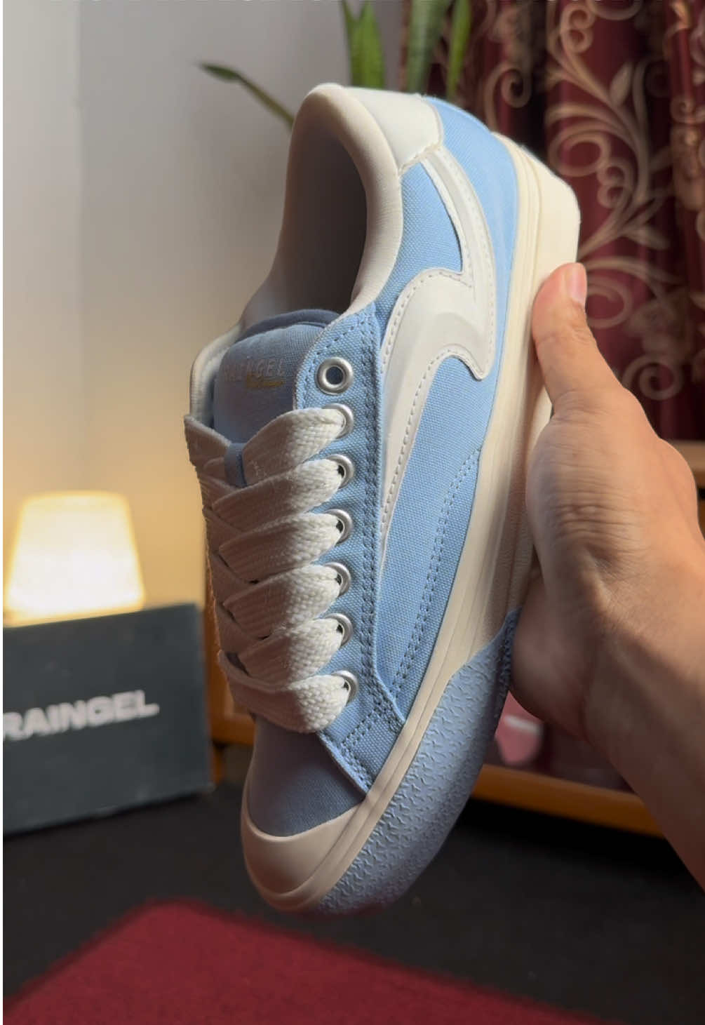 maroon or blue? #raingelfootwear #sepatulokal #promomakanharian 