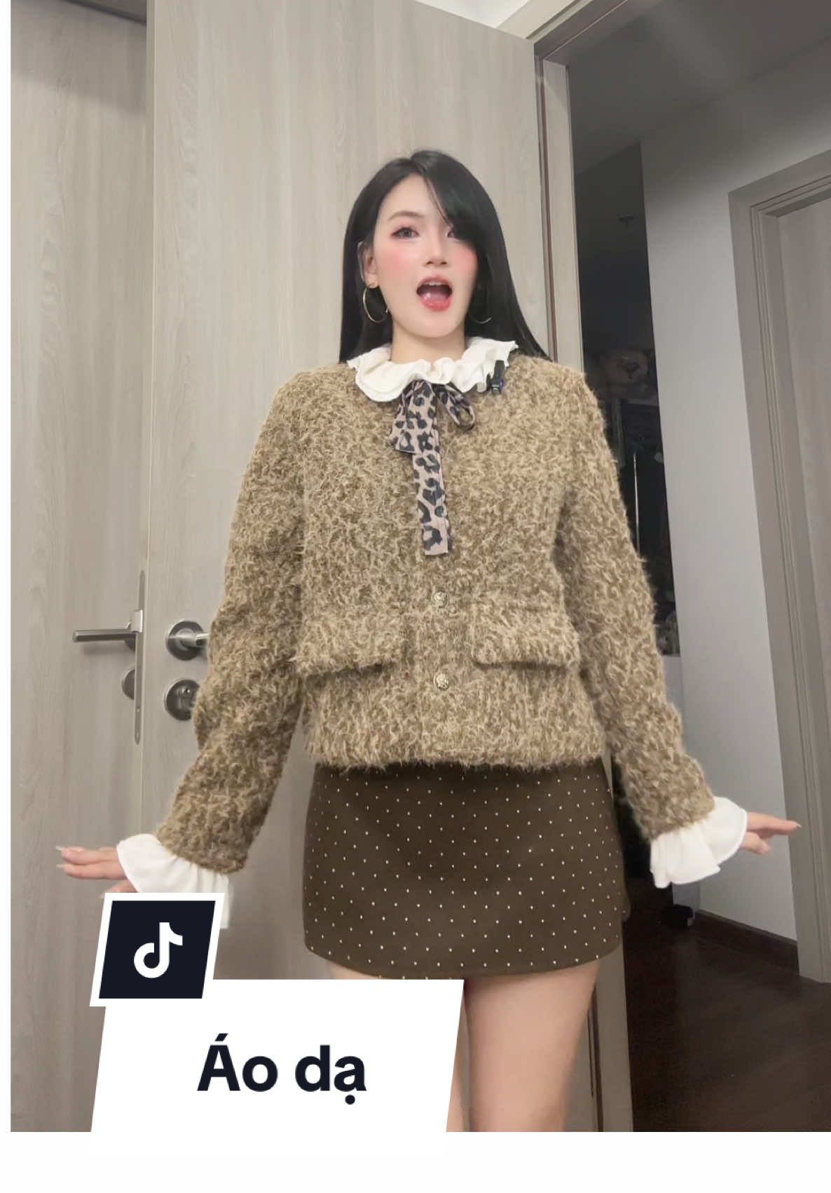 #viral #fyp #tiktokthoitrang #outfitmuadong #aodatweet 