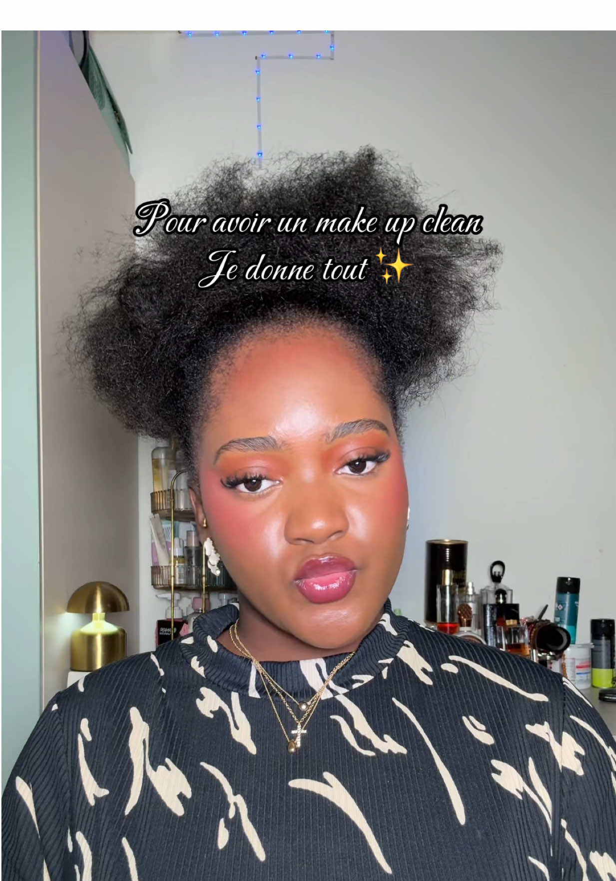 Je m’améliore un peu plus chaque jour 🔥✨.  #fyp #viral #makeup #vues #blush 