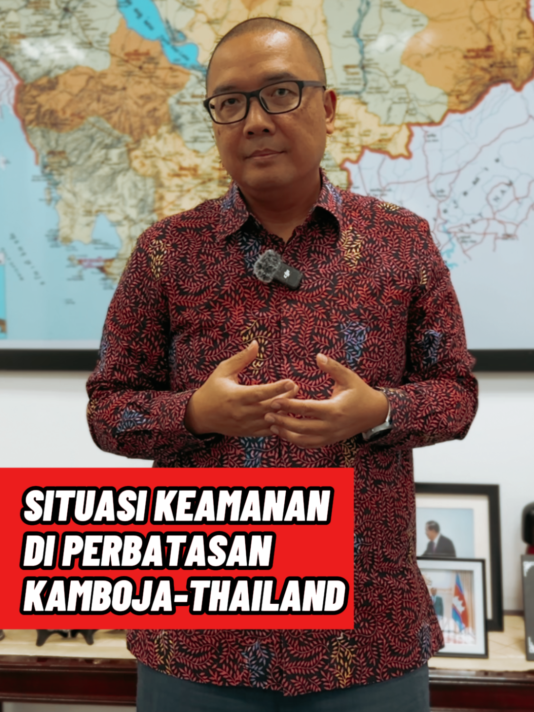 Memperhatikan perkembangan yang terjadi di kawasan perbatasan Kamboja-Thailand, KBRI Phnom Penh mengimbau seluruh WNI yang berada di Kamboja agar: 1.  Tetap tenang, tidak panik, dan tetap menjaga kewaspadaan; 2.  Memperhatikan dan menaati himbauan dari otoritas setempat terkait dengan perkembangan situasi keamanan; 3.  Menghindari atau membatasi perjalanan ke wilayah-wilayah yang terdampak konflik di Provinsi Preah Vihear, Oddar Meanchey, dan Banteay Meanchey; 4.  Mencermati dan mengikuti perkembangan situasi dari sumber resmi, baik dari otoritas Kamboja, media terpercaya, atau media resmi KBRI Phnom Penh; 5.  Melakukan lapor diri di portal Peduli WNI (www.peduliwni.kemlu.go.id) untuk mempermudah komunikasi dengan KBRI Phnom Penh. #indokamboja #peduliwni #poipet #osmach #cambodiathailand 