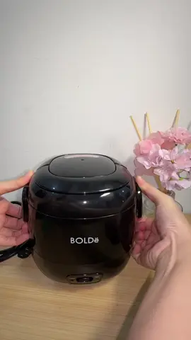 Rice cooker mini cocok buat anak kosan dan gak makan tempat !! Bisa buat rebus mie instan atau telor ✅ #ricecooker #fyp #xbyzca 