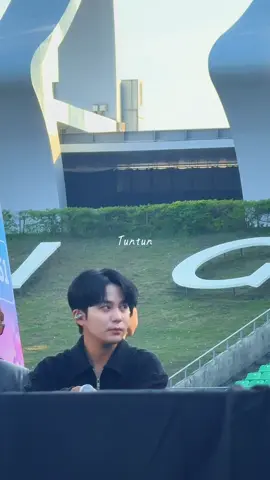 251207 ACON Sound check  崔鐘浩好帥 什麼事也不用做站在那也好帥好可愛😭😭 #ateez #종호 #aaa2025_kaohsiung 