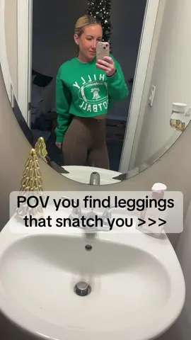 Look no further these Halara leggings will snatch you in an instant #leggings #leggingsoftiktok #tiktokshopholidayhaul #holidayhaul #halara 