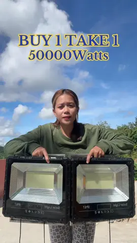 Bilisan mo Dali buy 1 take 1 na yan #solarlights #outdoorsolarlight #solar #buy1take1 