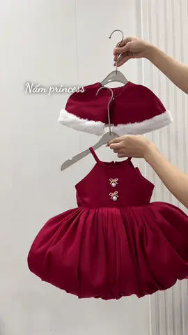 Váy Yếm BÍ Noel cho bé gái ##vaycongchuachobegai #đầmdựtiệc #nấmprincess 