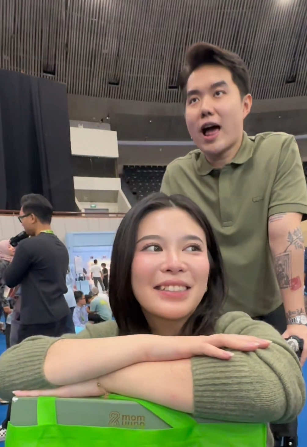 Enak juga jadi mami papi unch 🤭 #juanneve #sengsengsquad #persiapanbusui #asiboosterterbaik #solusiboosterasi 