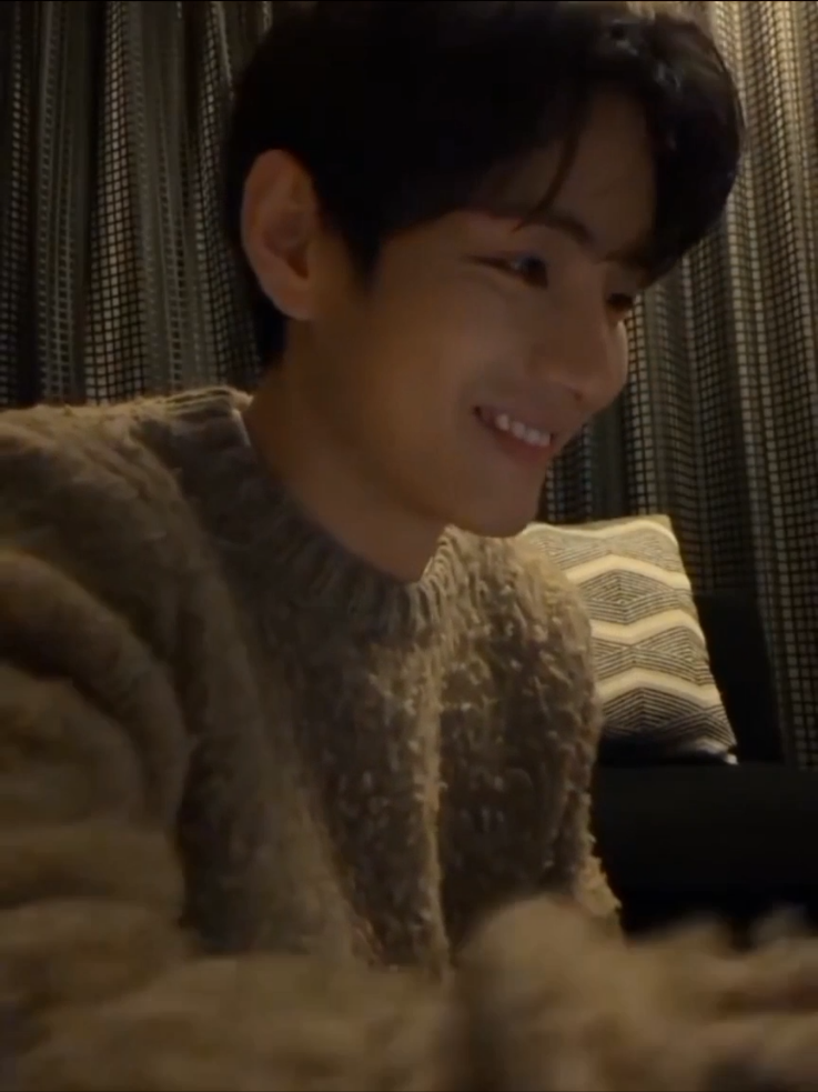 محلا عيونه يا بشر😇 تاتا الوسيم🔥🔥🔥 بث اليوم 💜🐻💜 #تاي #كيمتايهيونغ #Bts #Army #btsarmy @BTS 