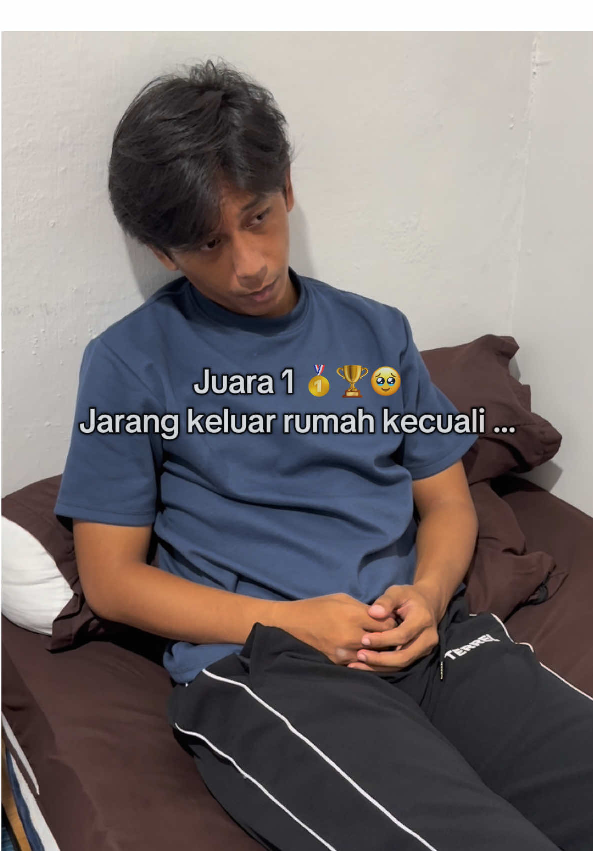 Sibuknya main bola terus gapapa kan? #sepakbola #pemainbola #hobibola #tarkam 