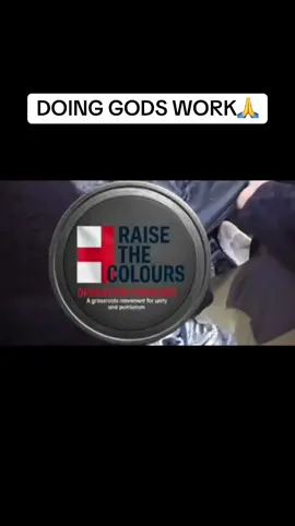 Raise the colours doing what they do best and stopping this boat from ever being used again 🏴󠁧󠁢󠁥󠁮󠁧󠁿🙏#operationoverlord #france #videoviral #england 