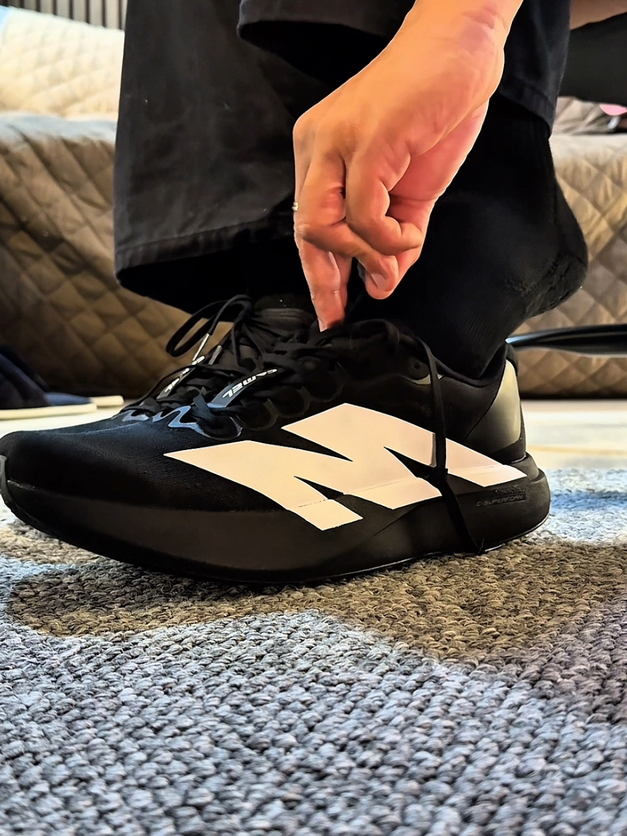 hawig.. #camelcrown #runningshoes #carbon5k #evo #evosl 