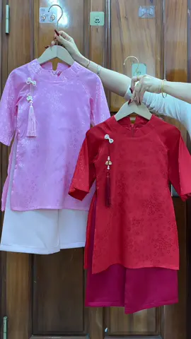 Áo dài cách tân cho bé gái#xuhuongtiktok #tiemmeken #aodaibegai #aodaitetchobe #aodaichobe 