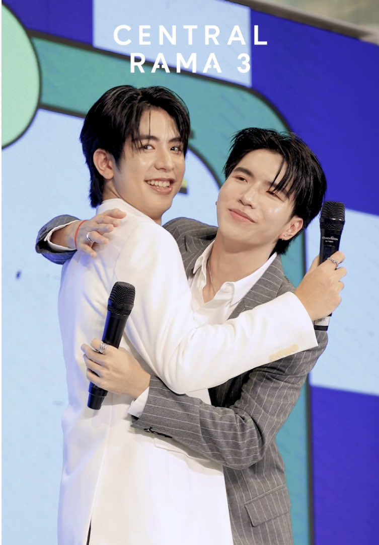 เสิร์ฟโมเมนต์ฟินๆ ของ #ซีคีน งานวันนี้บอกเลยว่าฟินและน่ารักมากๆ 🤭💙🧡 #DestinyClinicxSeaKeen  #seakeen #CentralRama3 