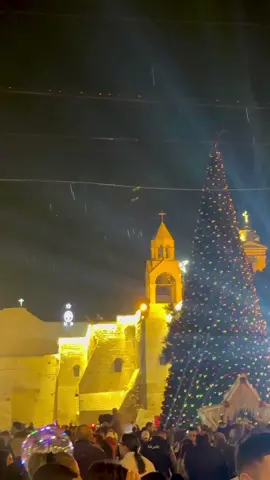 #بيت_لحم #كنيسة_المهد #مطر #عشوائيات #😔💔🥀 