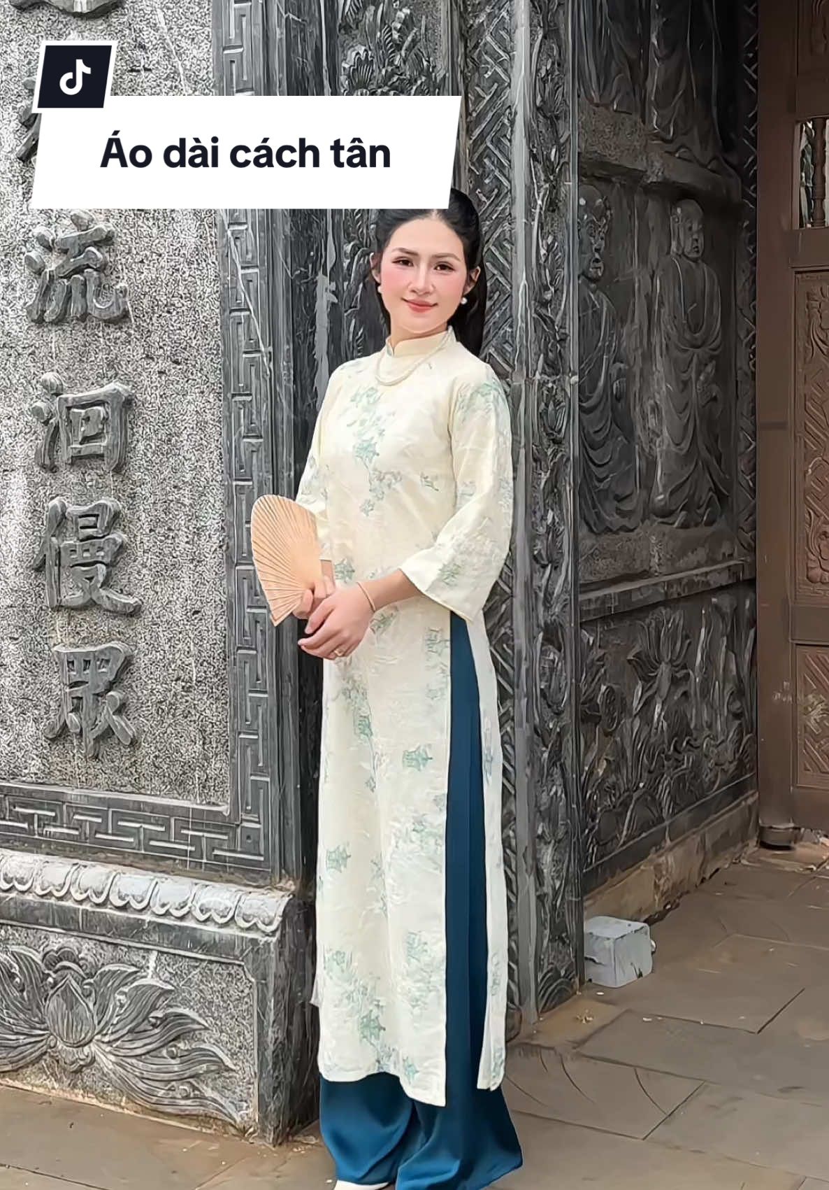 Áo dài cách tân nhà Queen #aodaicachtan #aodaitet2026 #aodaitet #tet2026 #aodai  @Phùng Dung - Mẹ Cu Bo Review  @Phùng Dung - Mẹ Cu Bo Review  @Phùng Dung - Mẹ Cu Bo Review 