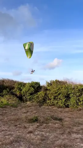 day one belajar parasut😭