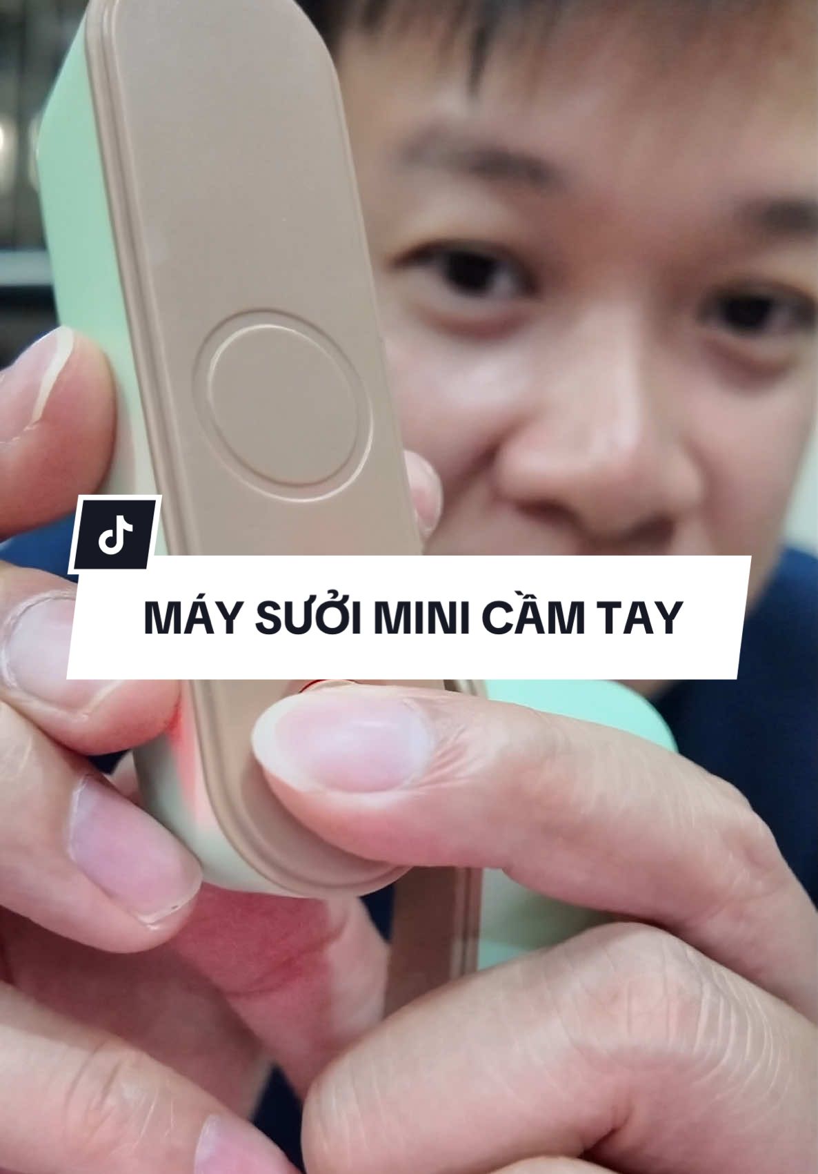 Bộ máy sưởi cầm tay cực thích hợp làm quà tặng cho người lớn tuổi hay ai phải làm việc nhiều giờ ngoài trời lạnh #maysuoi #maysuoimini #maysuoicamtay 