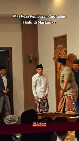 Momen kedatangan Mas Reza Kembaran Gus Iqdam dari Jepang #rezagusiqdam #rezaviral #gusiqdammuhammad #viralvideo #fyppppppppppppppppppppppp 