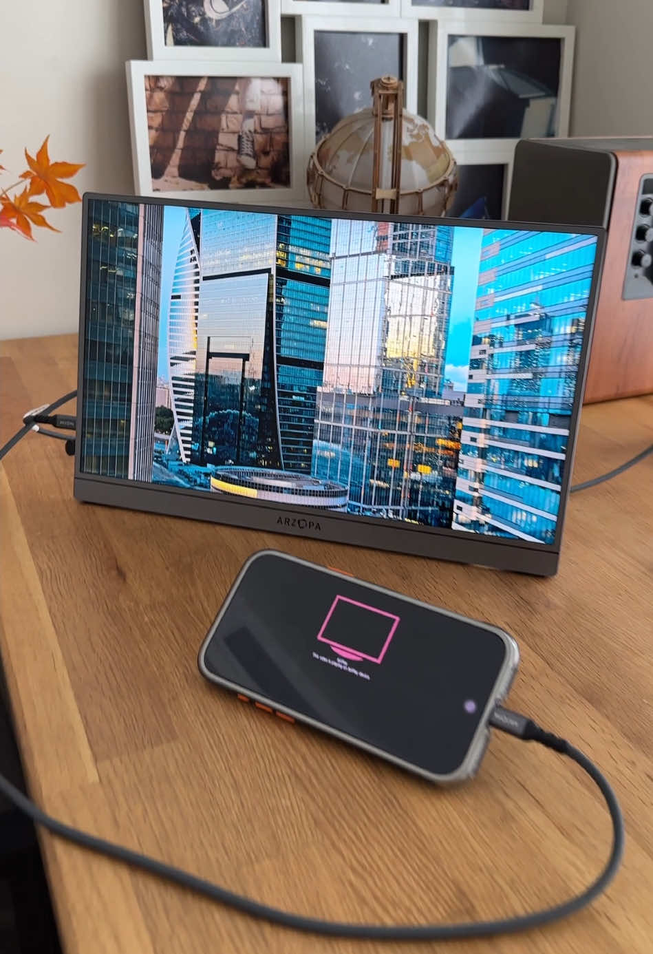 2.5k why display at 180hz refresh in a compact 16.1”size is crazy talk#portablegamingmonitor #portablemonitor #2kmonitor #arzopa #techtok #TechGadgets #tiktokshopcreatorpick 