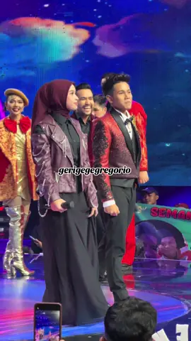 POV : Mba Rena diganti sama yang punya, Bu Nur in action😁 @DA7 MILA @DA7.Valen  #dacademy7indosiar #da7mila #da7valen 