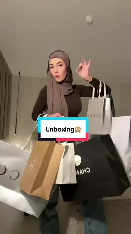 Unboxing me gjigand ever🙈 #fyp #viral #unboxing #shoppinghaul #🇦🇱🇽🇰 