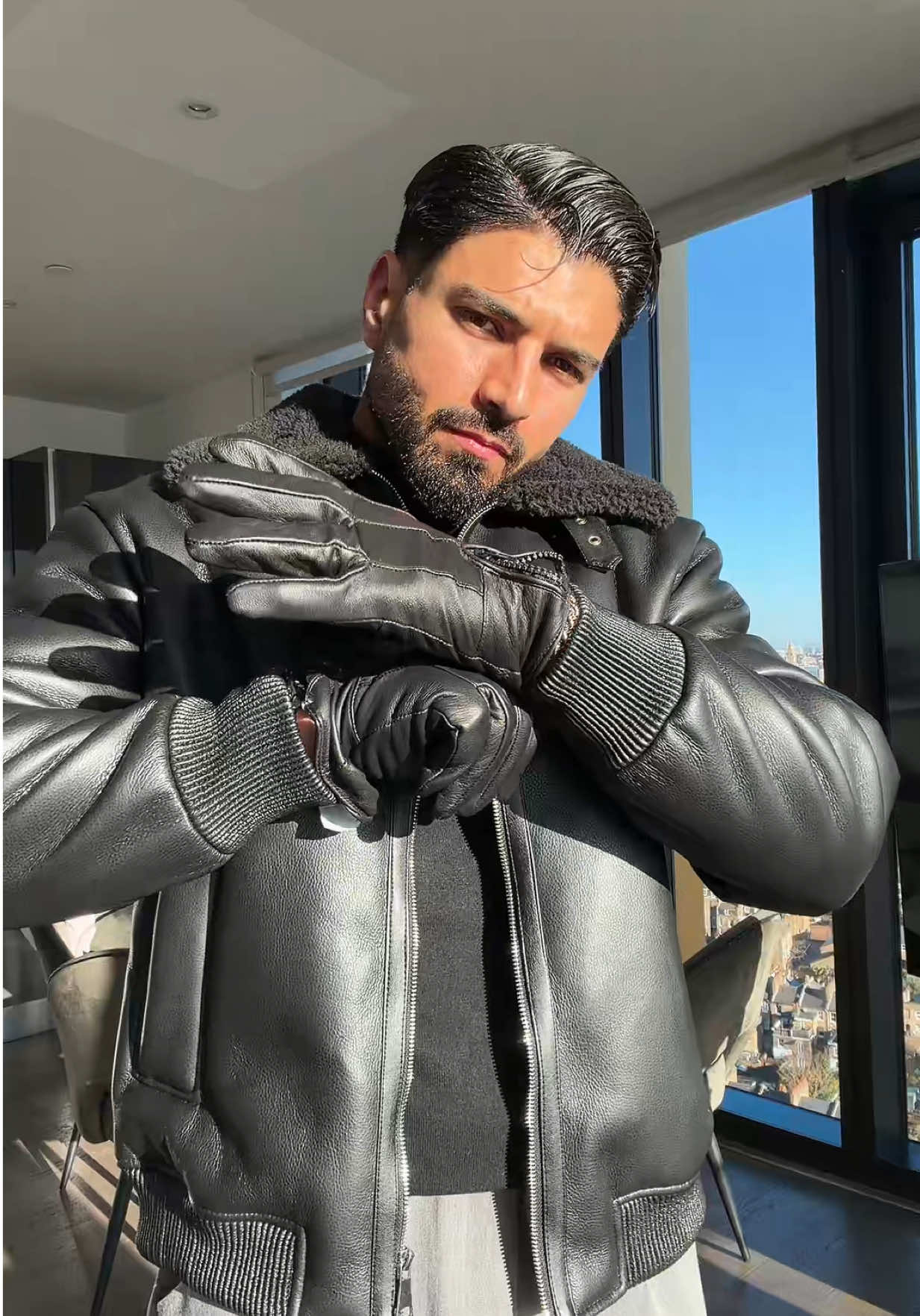 My dark side 🏴 #menoutfit #outfitinspo #darkside #charismatic 