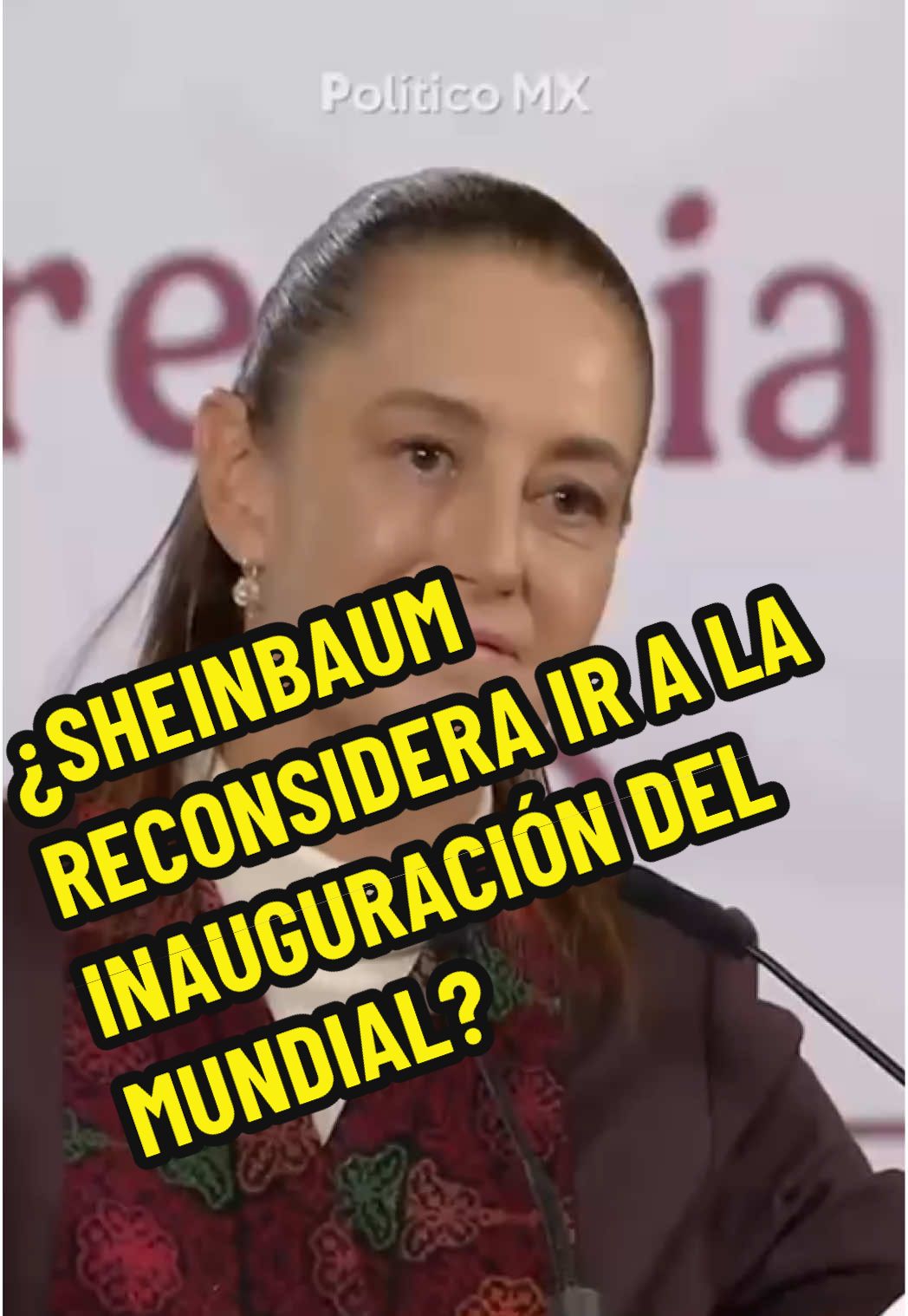 🇲🇽⚽️ ¿Sheinbaum reconsidera ir a la inauguración del Mundial 2026? Al ser cuestionada sobre que solo dos mujeres han participado en inauguraciones de Copas del Mundo y si eso la haría reconsiderar asistir, la presidenta @Claudia Sheinbaum Pardo aclaró que no acudirá al evento. Señaló que verá la inauguración junto a la gente en el Zócalo y que, si jefes de Estado visitan México, los recibirá un día antes.