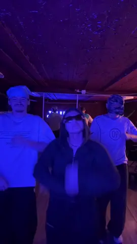 Dance session break 🤣🤣 @Cynthia Toledo #howtogoviral #foryou 