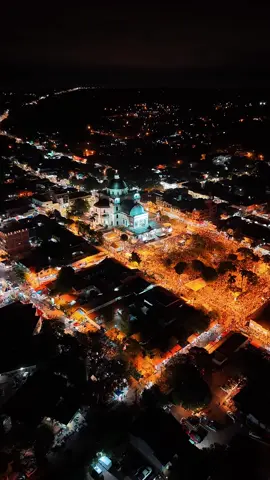 Caacupé, desde el cielo. Miles de corazones reunidos por una misma fe, una misma promesa y una misma esperanza.