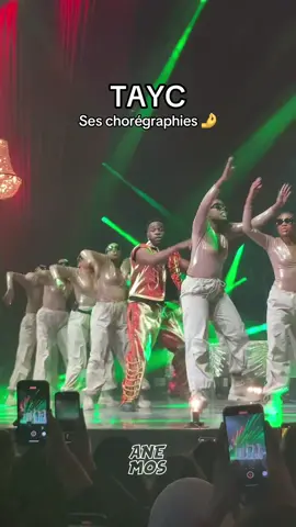 @T A Y C 🤍 s/o aux danseurs et danseuses aussi 😍 #tayc #danse #concert 