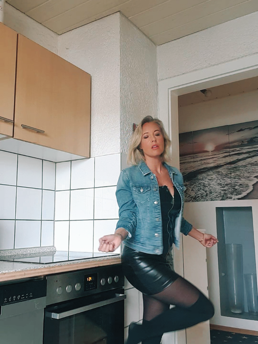 Bitteschön ♥️@XParadoXx ihre dürft mir gerne eure Musik Wünsche in den Kommentar schreiben 