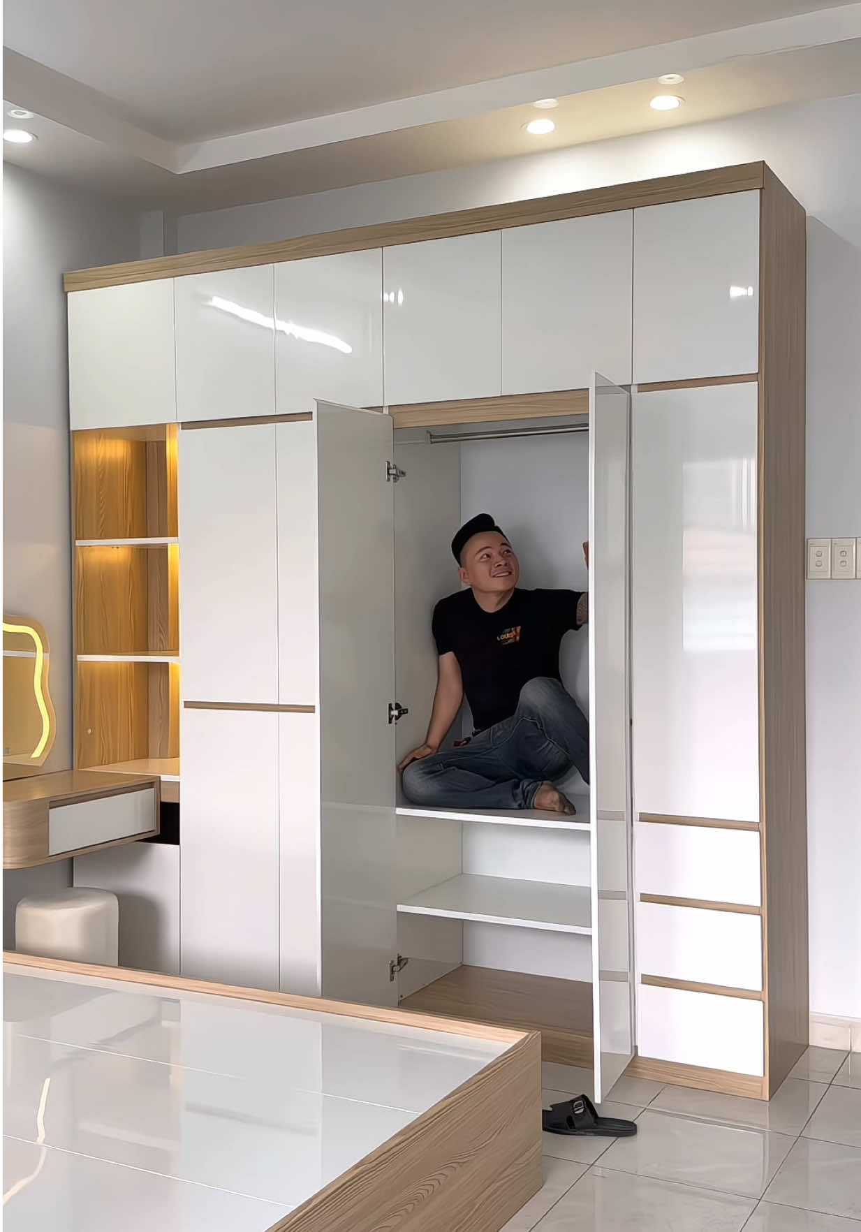 Em Có 70kg Thôi… Có Đủ Để Chị Em Đựng Đồ KhÔng 😛😛😛 #xuhuong #giuongtuhiendai #combophongnguhiendai #combophongcuoi #combophongngu 