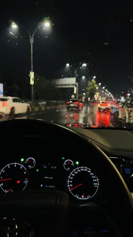 البرود احياناً يكون اقسئ من الكره .🩵🌧️ #قائد_حلمي  #ستوريات #الموصل #مطر #الشعب_الصيني_ماله_حل😂😂 