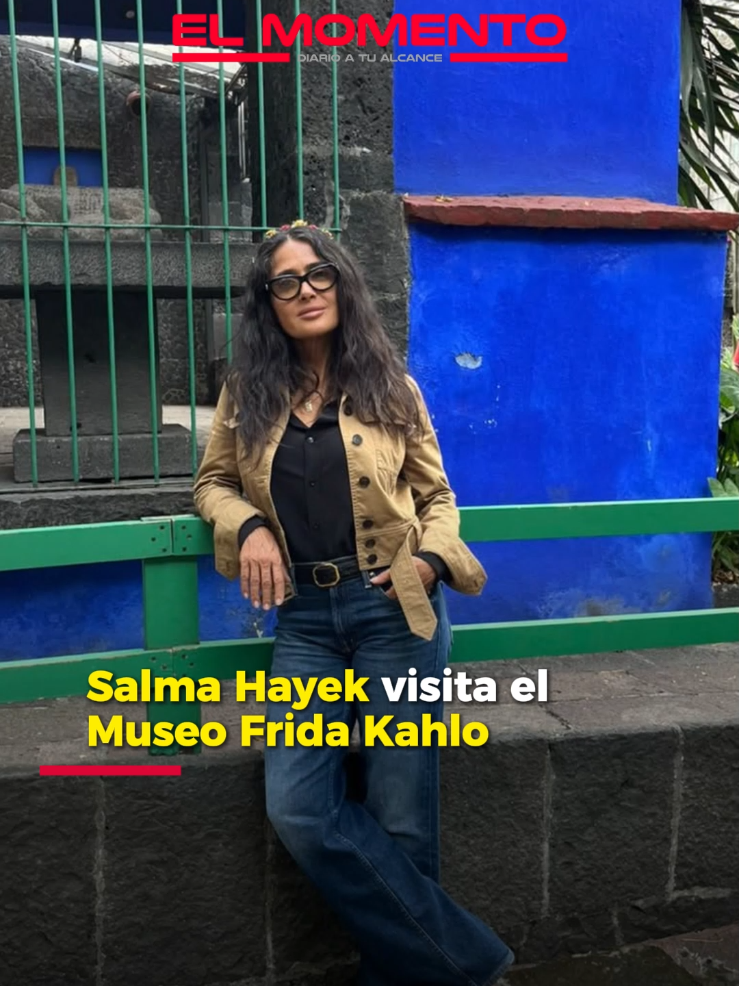 ✨🖼 ¡Salma Hayek en la Casa Azul! La actriz visitó el Museo Frida Kahlo y dejó unas palabras llenas de nostalgia y orgullo por México. #SalmaHayek #CasaAzul #FridaKahlo
