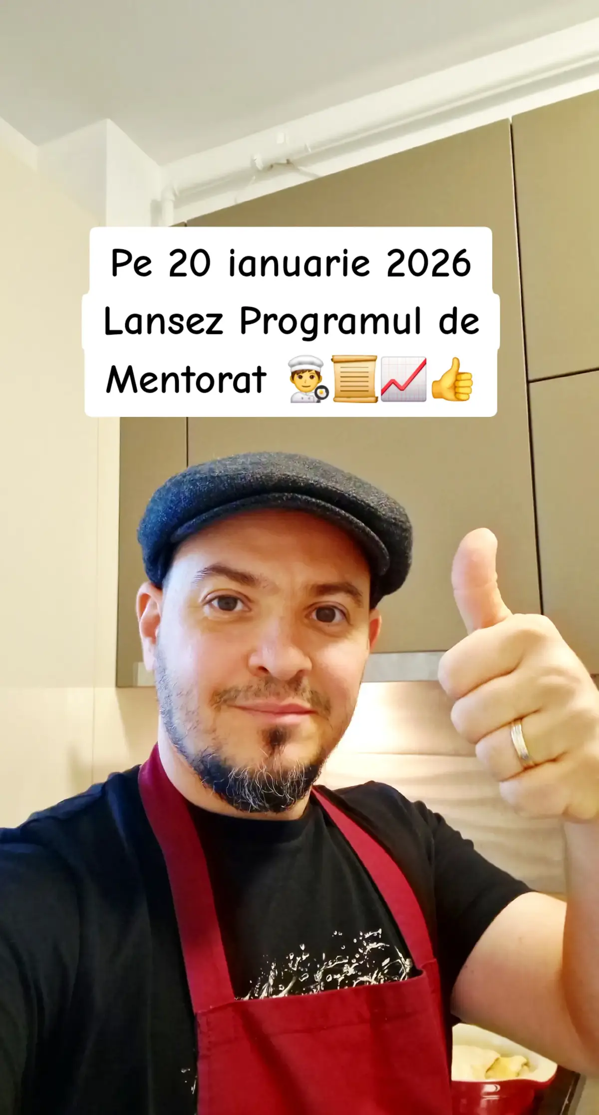 👨‍🍳 In ultimele zile am gatit pentru tot felul de familii din Bucuresti: de la parinti cu doi scolari, la cupluri tinere foarte prinse cu joburile lor, pana la familii cu picii de gradinita care abia asteapta mirosul de mancare buna in casa. Ce au toti in comun? Sunt oameni ocupati, care isi doresc sa manance bine, sa aiba mese proaspete si gustoase 🍲 si sa nu mai sacrifice weekendurile pentru gatit sau drumuri la supermarket 🛒. 💛 Familiile cu care colaborez se bucura de cateva beneficii clare: • isi salveaza timp pretios pentru odihna si pentru cei dragi • incep saptamana cu energie, nu cu oboseala acumulata • au mancare diversificata, proaspata si adaptata preferintelor lor • casa le ramane curata, iar ei raman fara grija meniurilor zilnice Gatesc si pentru microevenimente intime – aniversari mici, cine in familie, seri cu prietenii 🍷: acolo unde mancarea buna face toata atmosfera. Pentru ca primesc tot mai multe solicitari, inclusiv din provincie, vreau sa anunt ceva important: 📅 Pe 20 ianuarie 2026 lansez Programul meu de Mentorat pentru cei care vor sa devina Bucatari Personali. Va fi un program gandit pentru cei care vor sa castige bani lucrand  pentru clienti, in bucatarii reale, cu organizare, meniuri si profesionalism. 👨‍🍳 Sunt Chef Haiduc – bucatarul familiilor bucurestene – si gatesc Hrana, nu doar mancare #chefhaiduc #bucatarpersonal #personalchef 