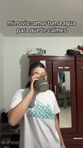 con un juguito de mora me relajo más amor 🤗 #parati #humor #viral #fyp