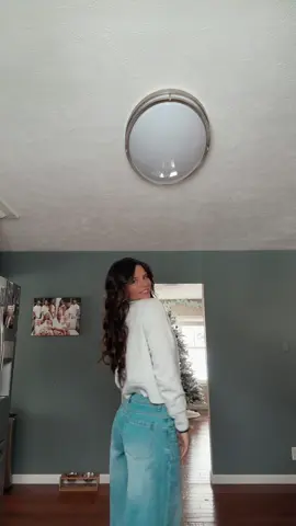 Oh she’s back #brunette 