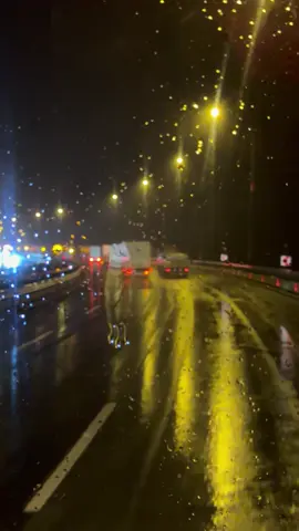 Geceden karanlık sebebim🖤🥀 . . @Ali Kızılkaya ♥️🫶 #ahmetkaya #kesfetbeniöneçıkart #storytime #yolvideoları #fypageシ 