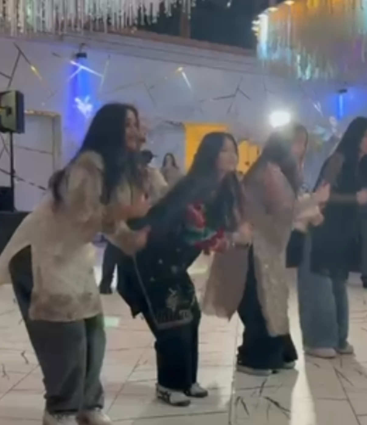 the full performance from another angle 🫶🏼 #pakistaniwedding #bollywooddance #fyp #pakistani #dance 