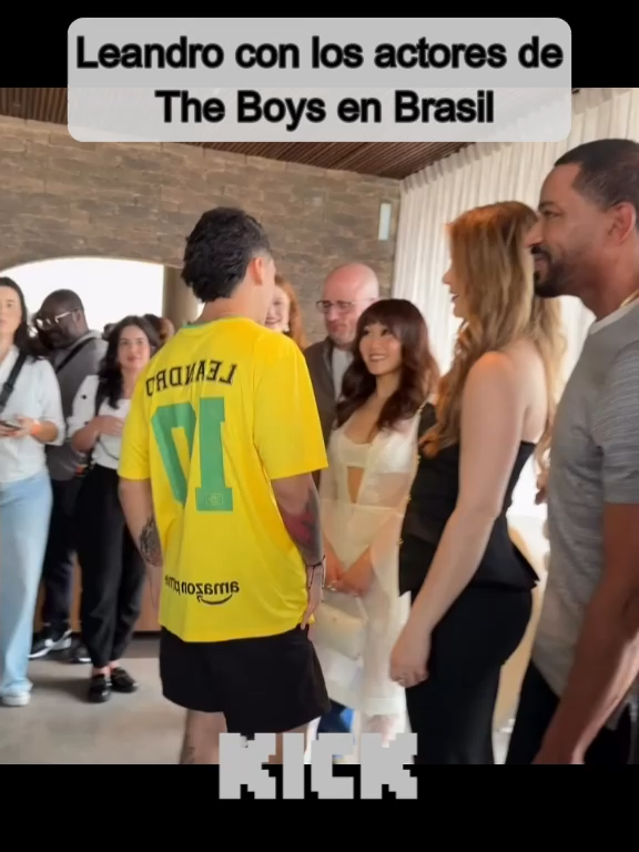 Leandro conoce los actores de la Serie The Boys en Brasil #lasapaaaaa #leandro #theboys #fyp #brasil