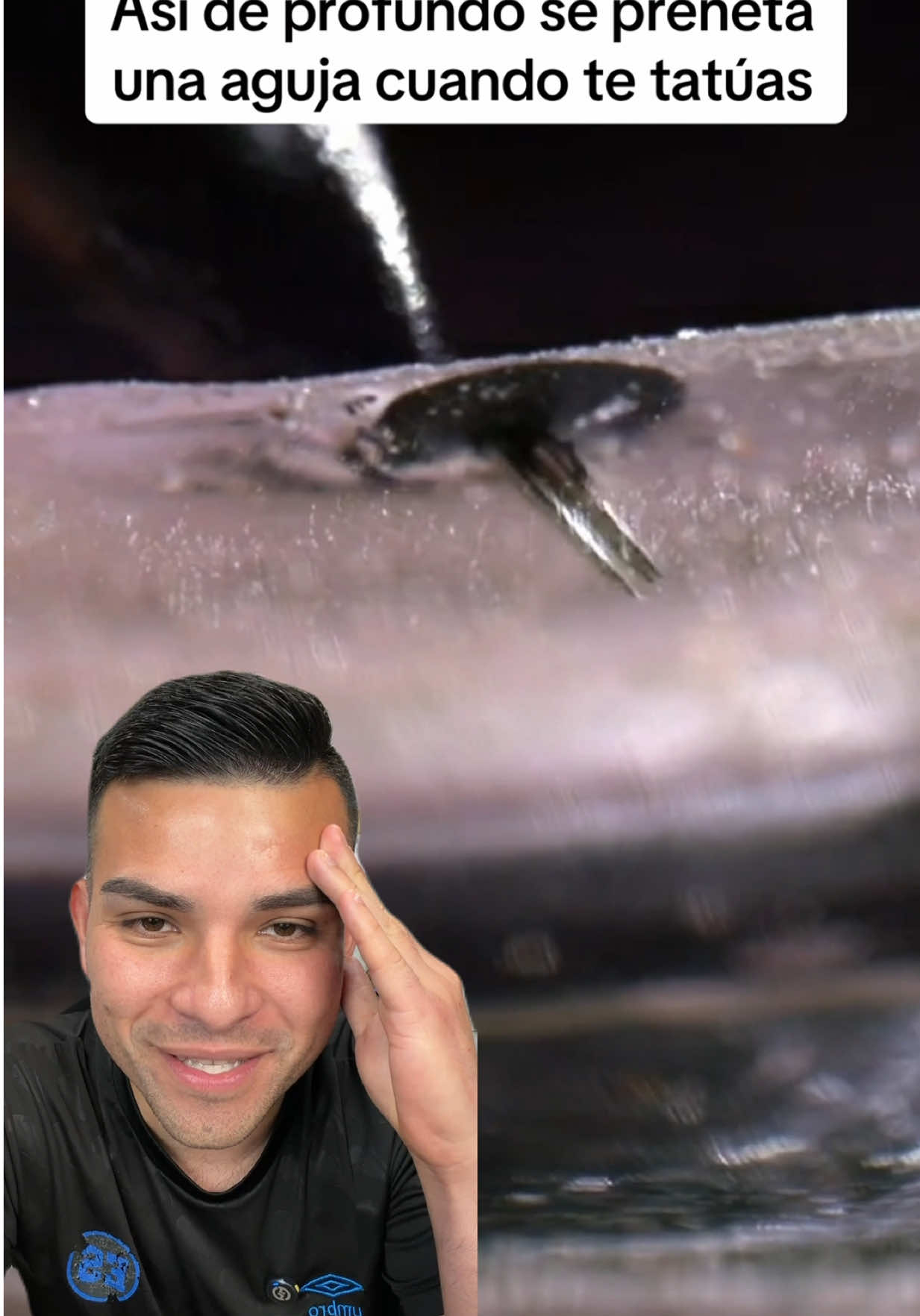 Sabías que así de profundo se planeta la aguja cuando te vas a tatuar? 😳 #tips #lifehacks #taruajes 
