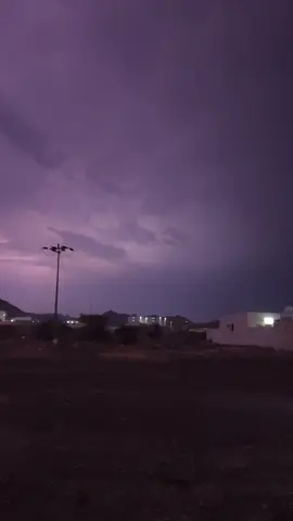 بروق المدينه المنوره الان 8/ديسمبر  #اكسبلور #fyp #امطار_المدينه_المنوره 