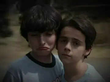 Mãe, filho e seus amantes mortos...  #welcometoderry #richietozier #eddiekaspbrak #foryou #pennywise 