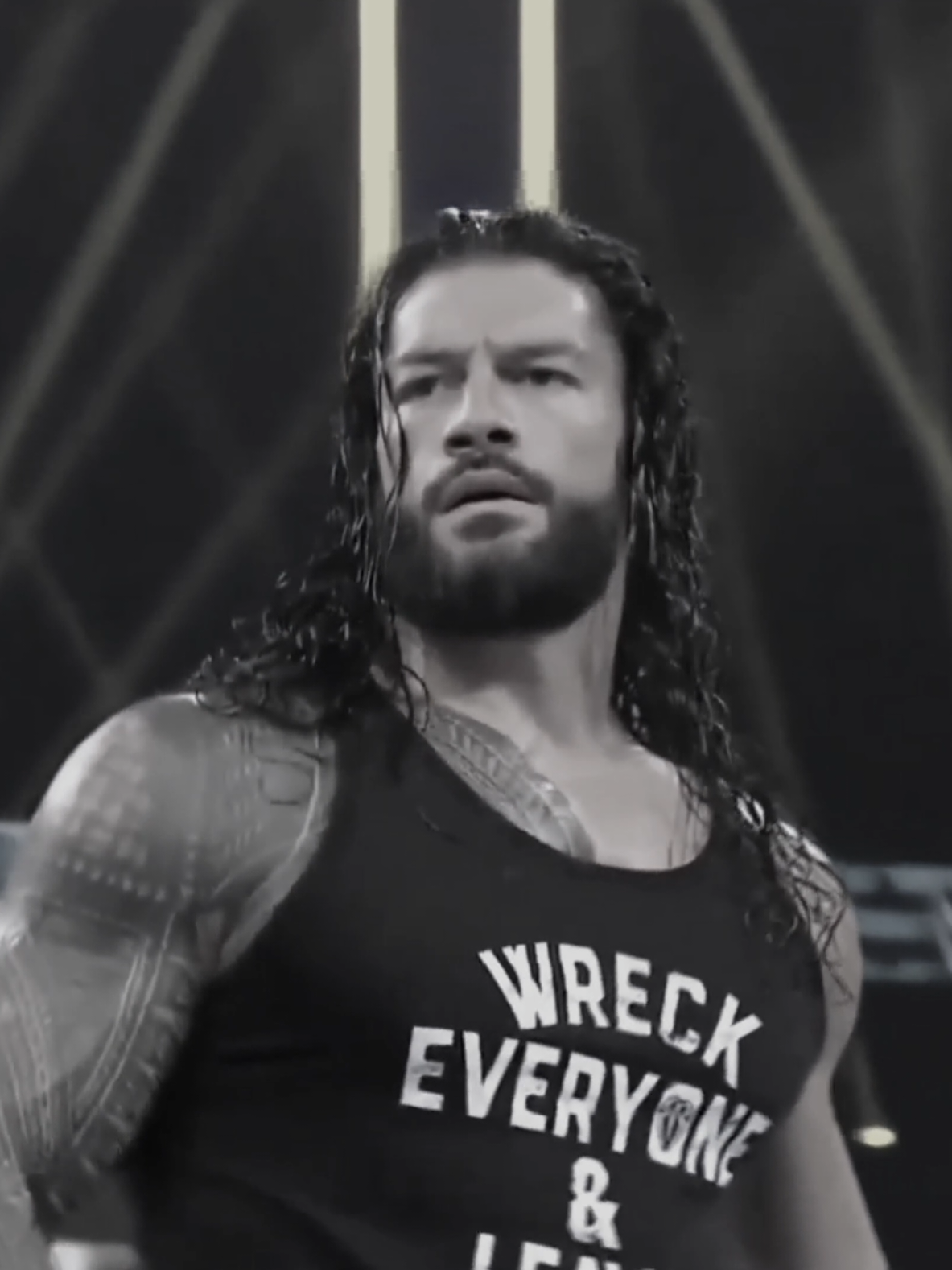 نسيت مين انااا 😔😔!.  #اوستن #austin #romanreigns #WWE #رومان_رينز 